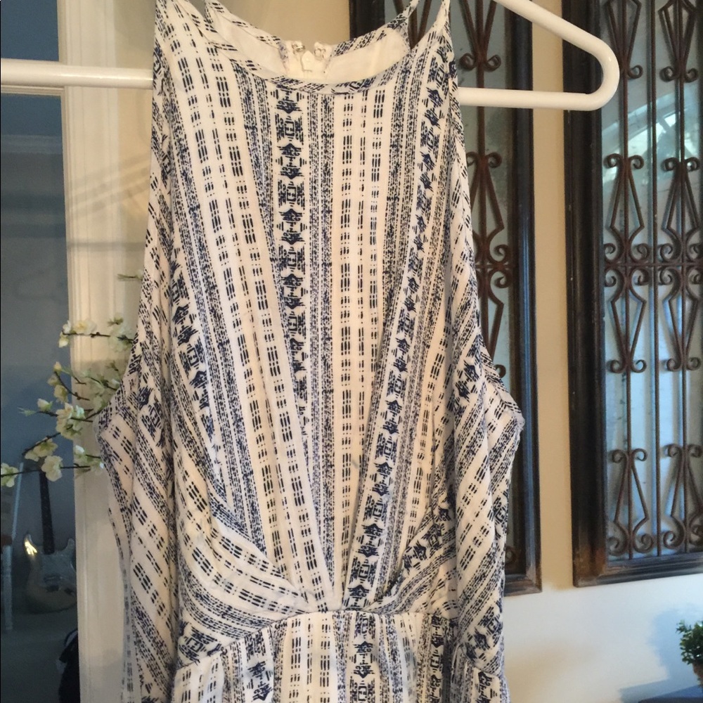 Lovely maxi dress. Perfect for Easter!